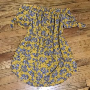 Yellow and White Flower Print Off-shoulder Dress